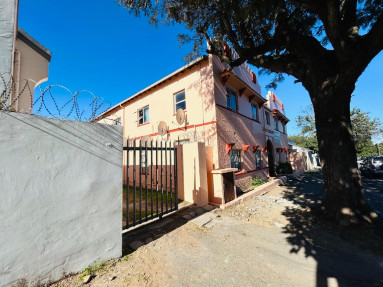 Commercial Property for Sale in Southernwood Eastern Cape